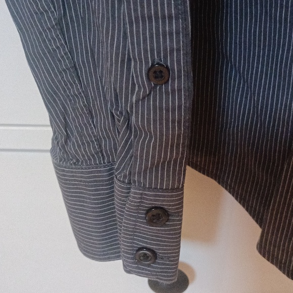 Men's Gap Premium Buttoned Down Long Sleeve Shirt - Picture 4 of 5